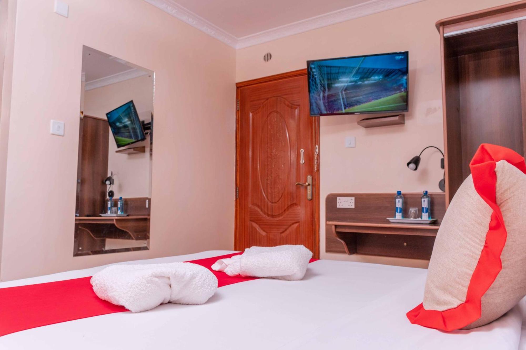 Buraha Zenoni Hotel And Resort Nakuru Eksteriør bilde