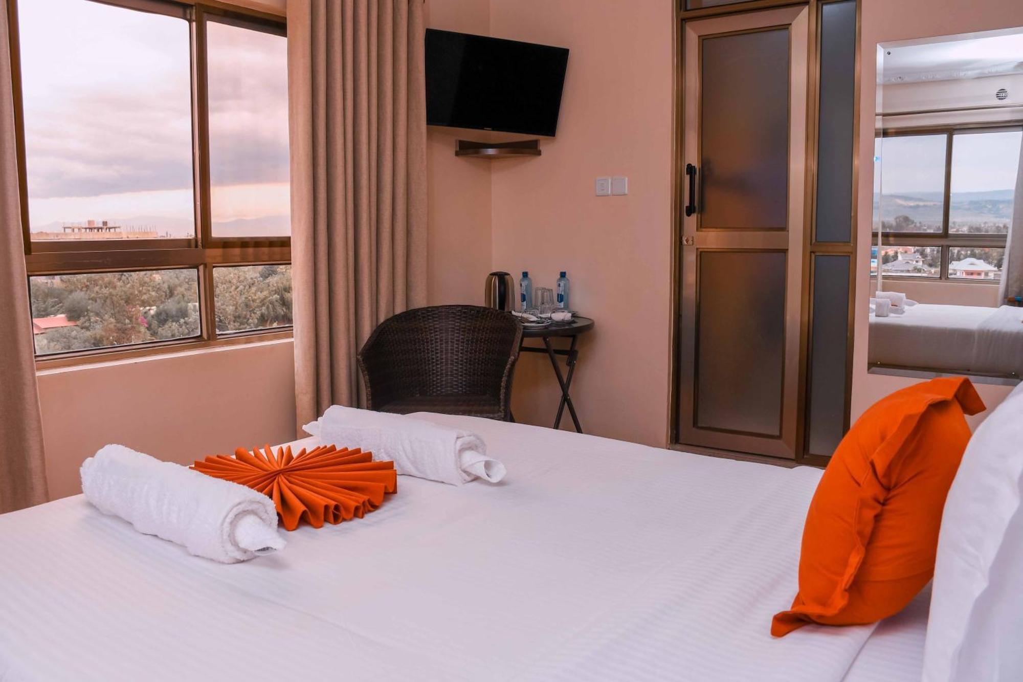 Buraha Zenoni Hotel And Resort Nakuru Eksteriør bilde