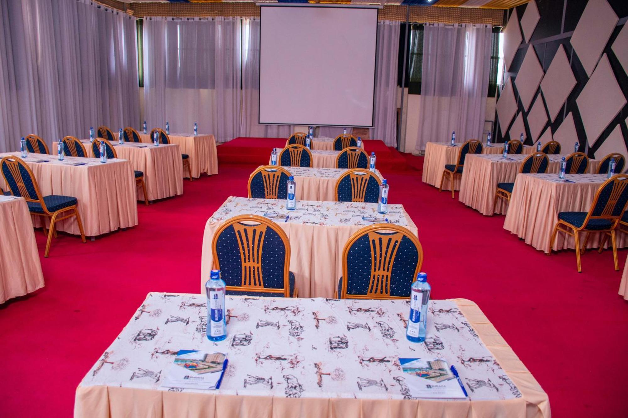 Buraha Zenoni Hotel And Resort Nakuru Eksteriør bilde