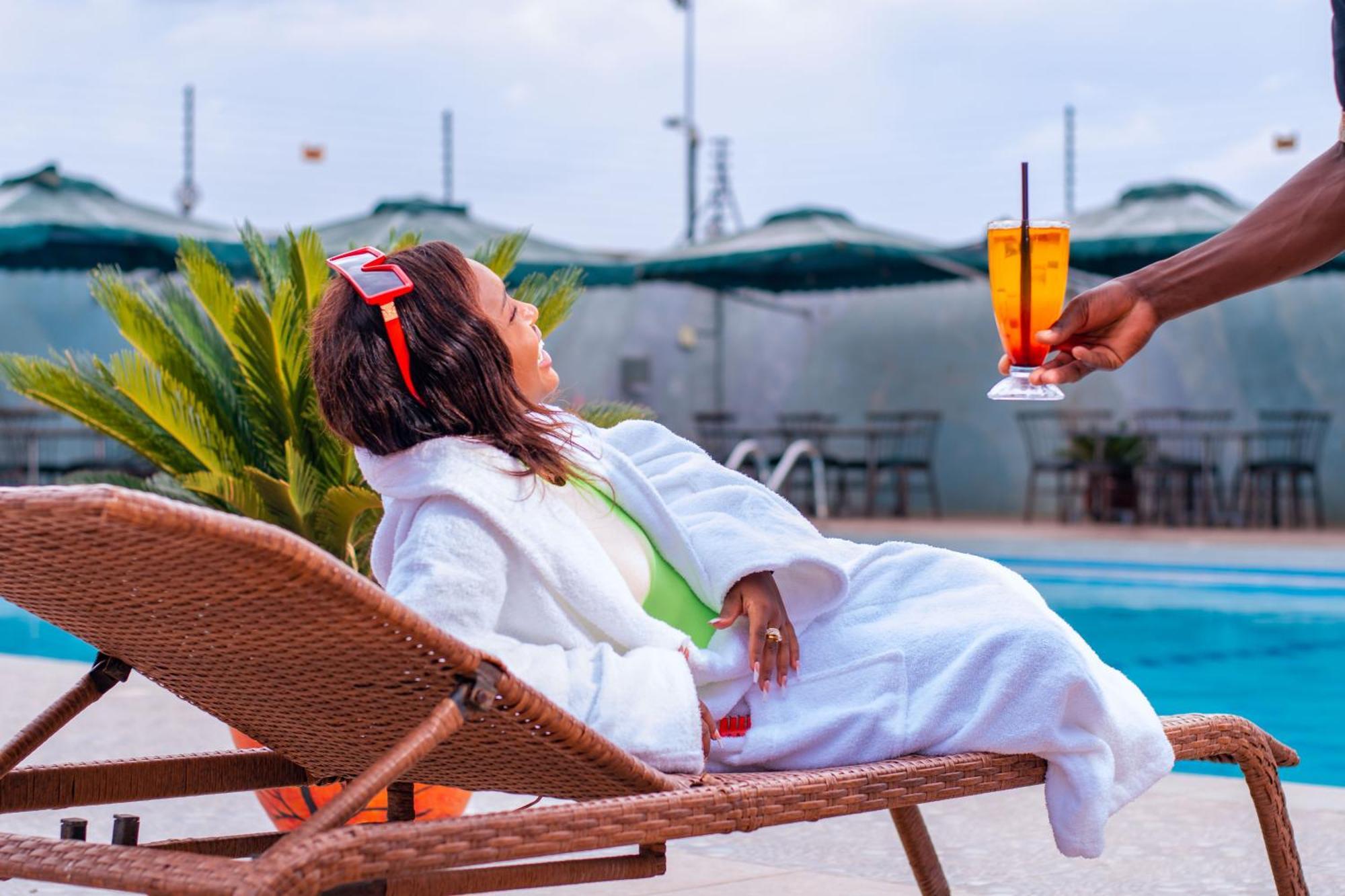 Buraha Zenoni Hotel And Resort Nakuru Eksteriør bilde