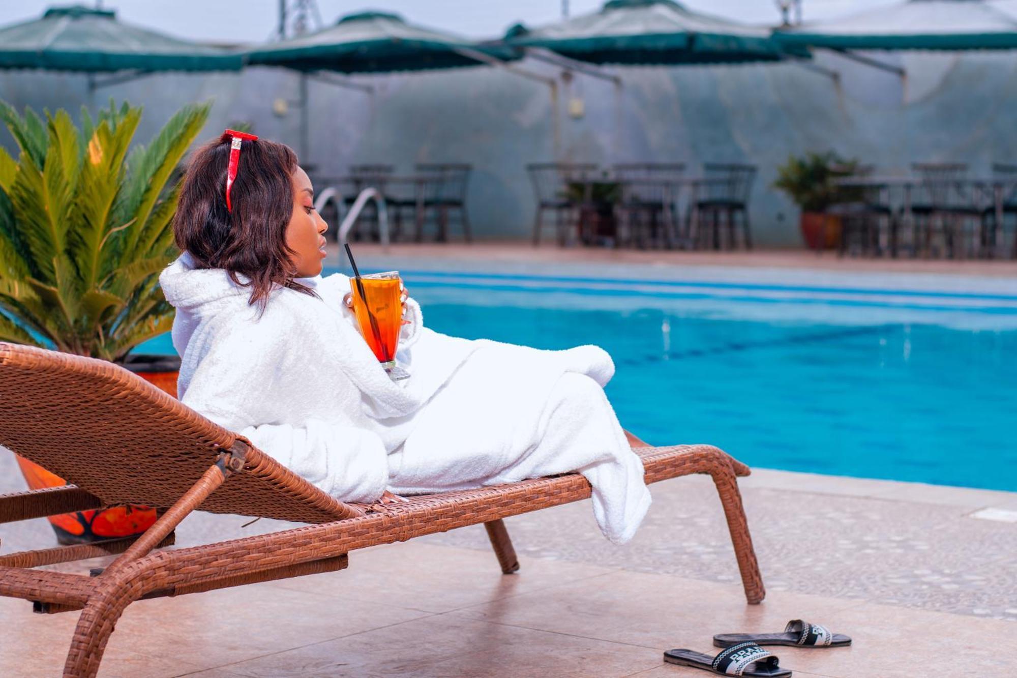 Buraha Zenoni Hotel And Resort Nakuru Eksteriør bilde